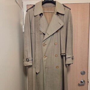 GENTLY USED, VINTAGE, BLACKBURNS OF ENGLAND TRENCH COAT, SIZE 42!!!